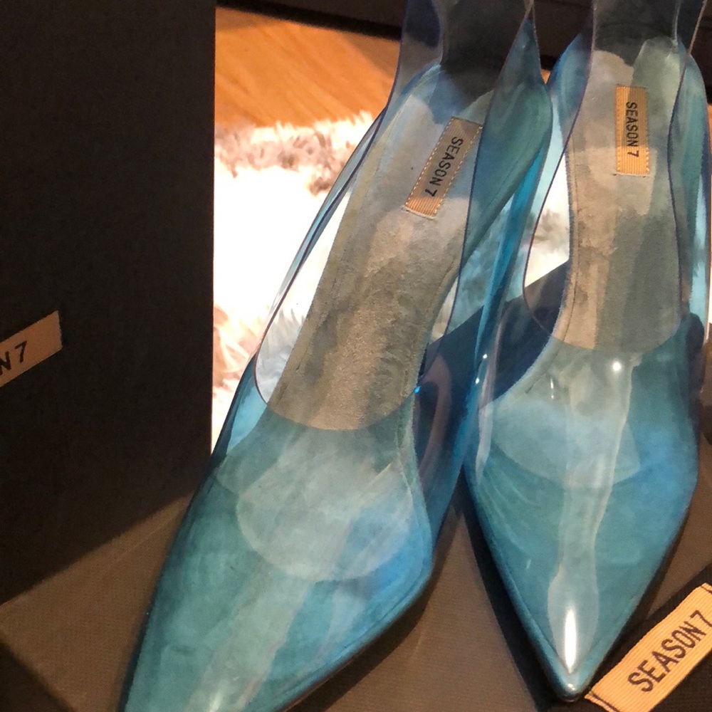 Brand New 🌟Yeezy Season 7 Blue Transparent Pumps - Picture 3 of 6